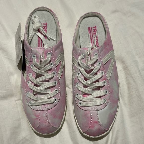 Tretorn Easy Nylite Slip-On Sneaker Size 6 - Picture 2 of 4